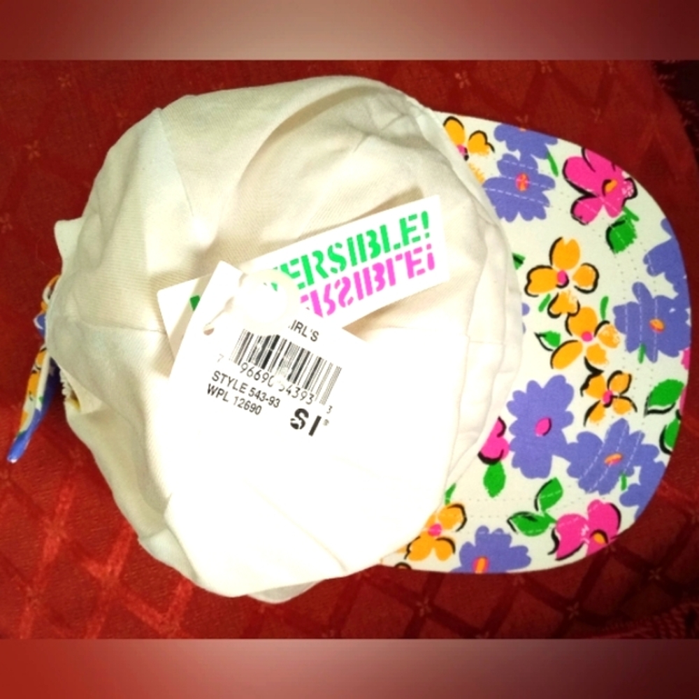 Sunhat Reversible 🤍Cool White🤍 🌞Sunny Yellow🌞 - Picture 8 of 9